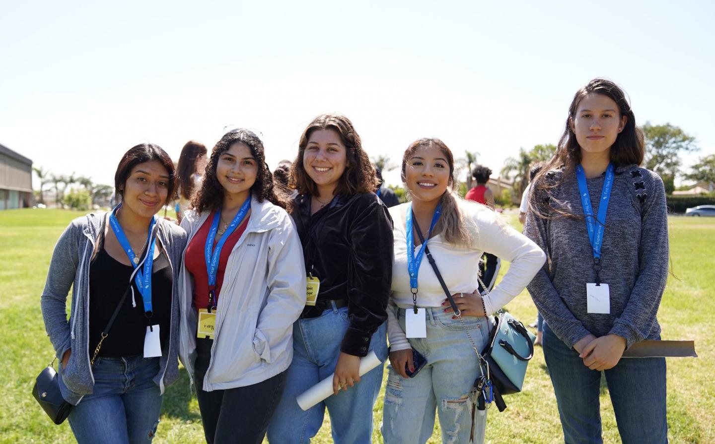 girls at FYE event