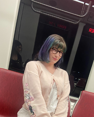 Elianna Richards, VC Student