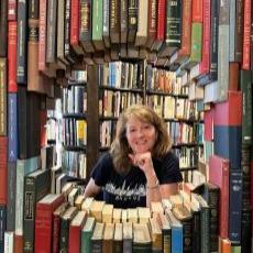 Photo of Beth Gillis
