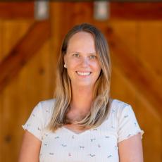 Photo of Laura Mason