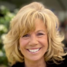 Cynthia Herrera Headshot