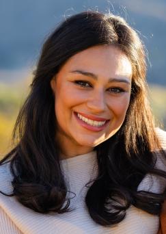 headshot of Katie 