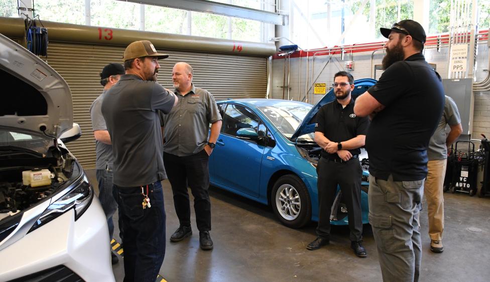 VC Automotive Program Class
